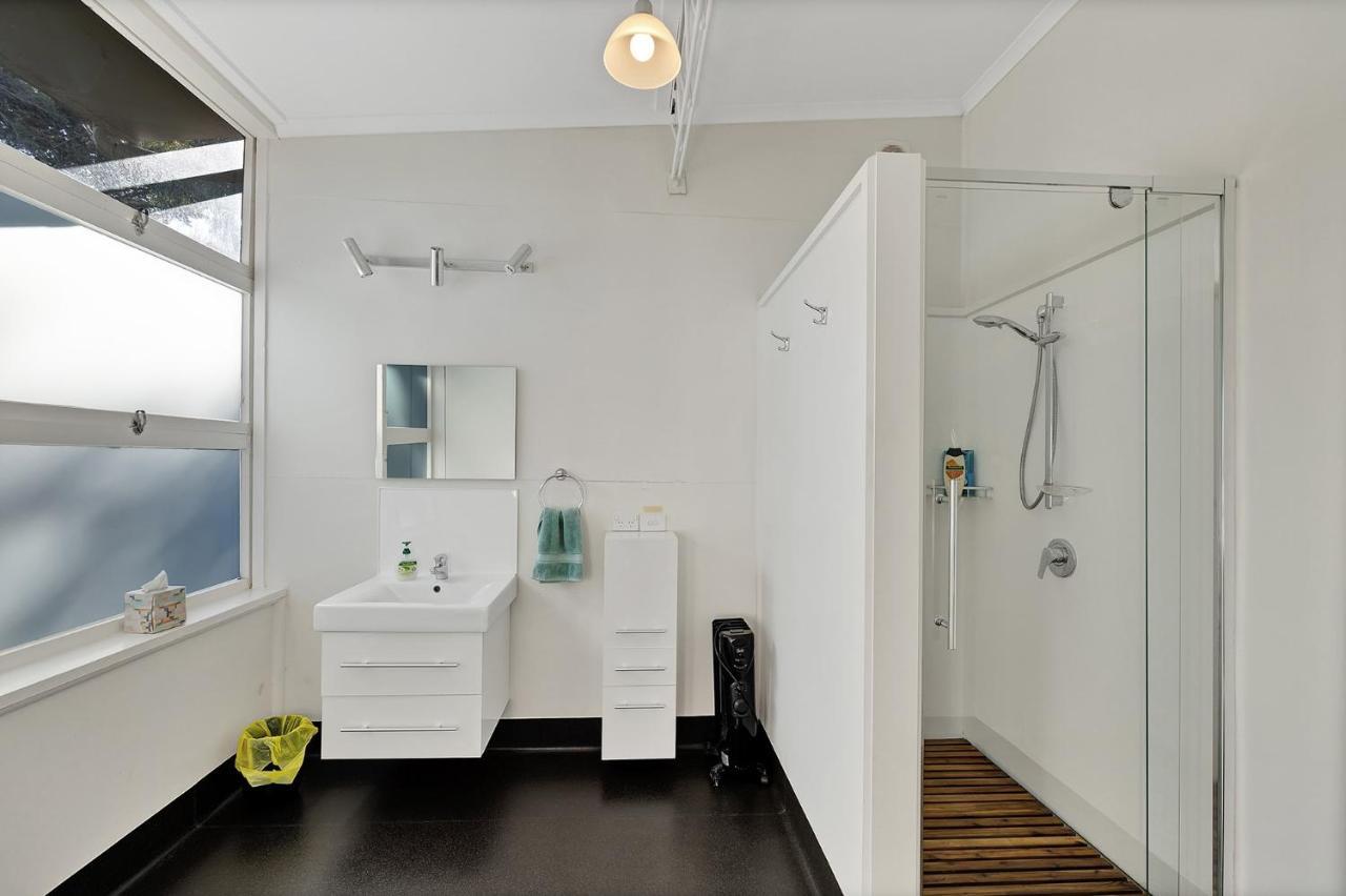 Harmony At Tower Hill Apartment Koroit Luaran gambar