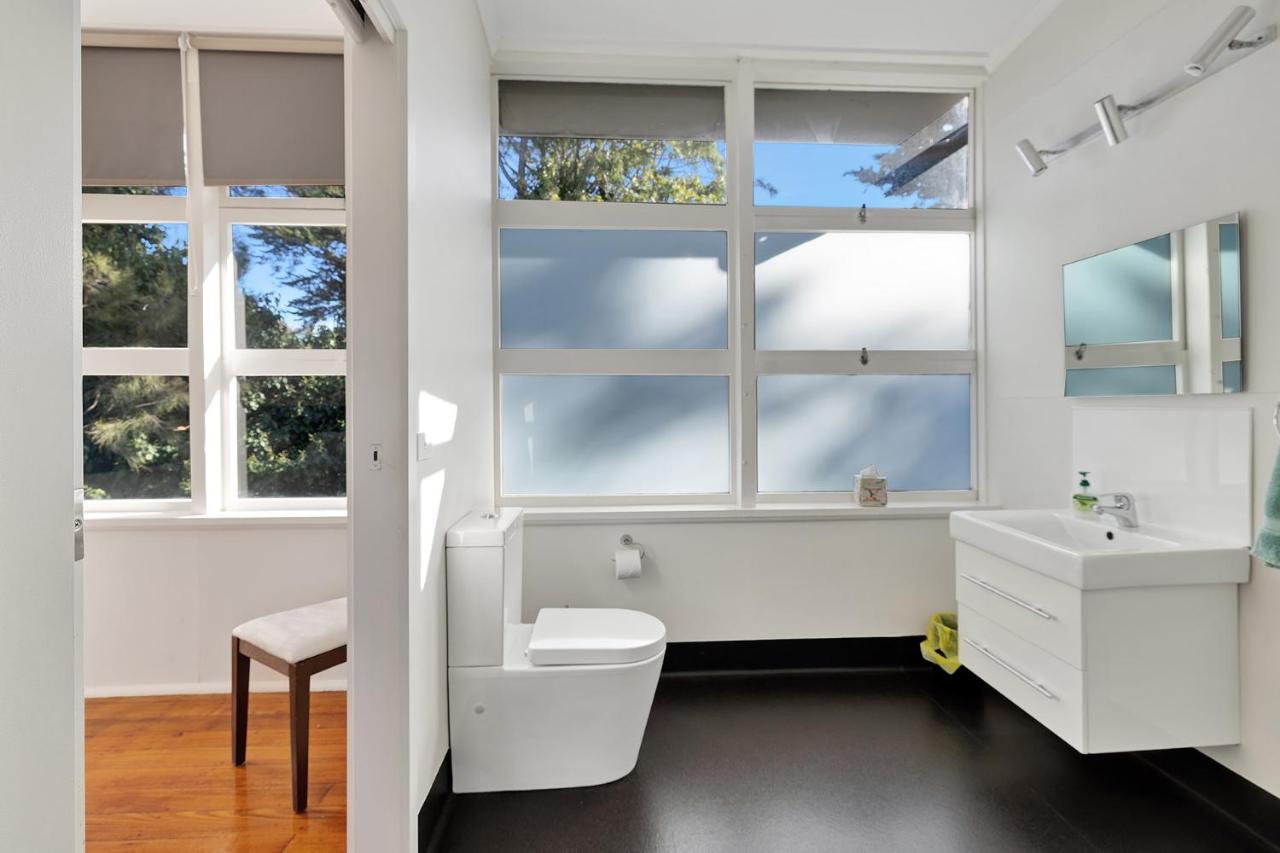 Harmony At Tower Hill Apartment Koroit Luaran gambar