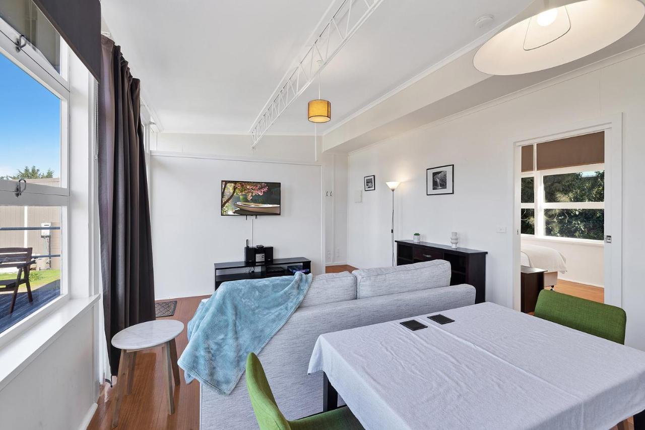 Harmony At Tower Hill Apartment Koroit Luaran gambar