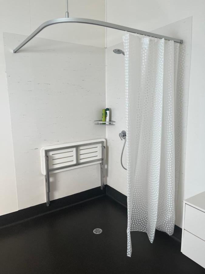 Harmony At Tower Hill Apartment Koroit Luaran gambar